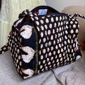 VERA BRADLEY Chicken & Egg Folk Farm Bag
